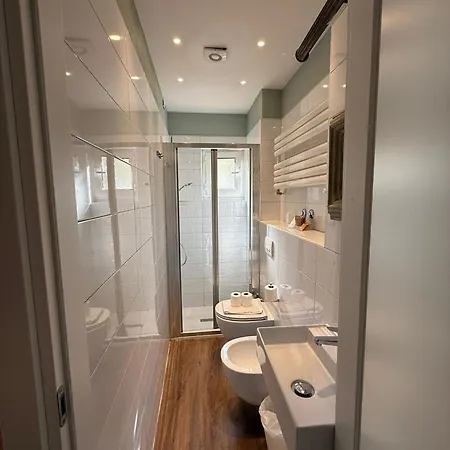 Hotel Montreal-3